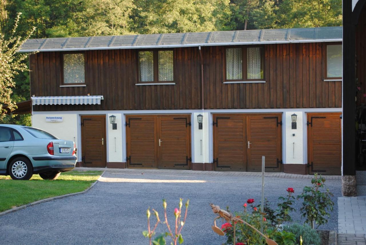 Fewo An Der Klosterruine Paulinzella Mit Kostenfreien Parkplatz Und Wlan Exterior photo